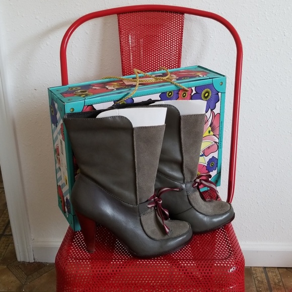 Poetic License Shoes - Shoes